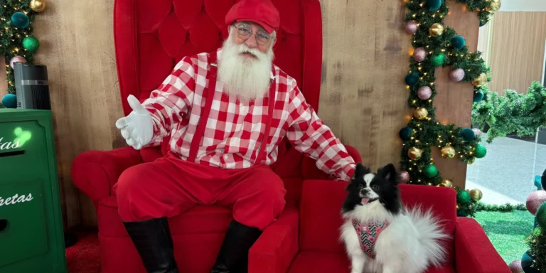 NatAU: veja os shoppings que terão tronos pet com o Papai Noel